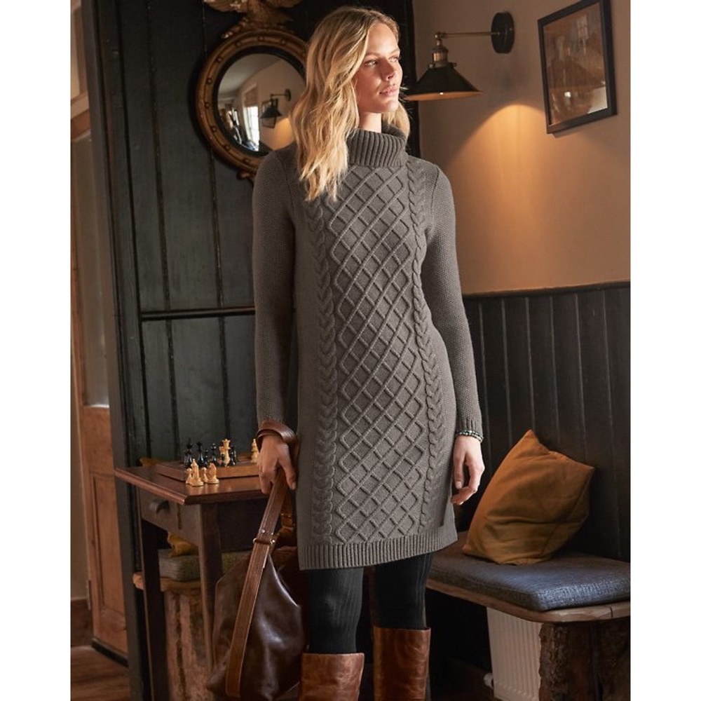 EUC - Garnet Hill Merino Wool Blend Cable Knit Turtleneck Sweater Dress